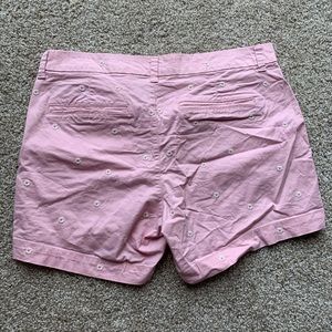 Old Navy Mid-rise sunflower shorts 🌻